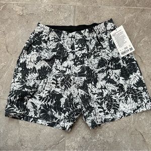 NWT Lululemon Channel Cross Swim Short 7" Sz L Urban Tropic Graphite Grey UTWG